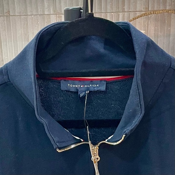 NWT Tommy Hilfiger Women’s Navy Quarter-Zip Sweatshirt with Kanga Pocket - 3X - Picture 3 of 8